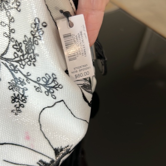 WHBM Travel Bag NWT - Picture 4 of 6